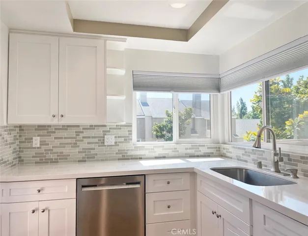 80 Windjammer, Irvine, California 92614