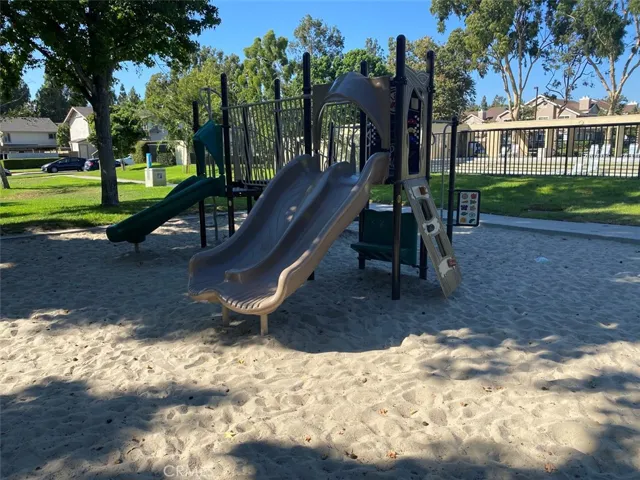 80 Windjammer, Irvine, California 92614