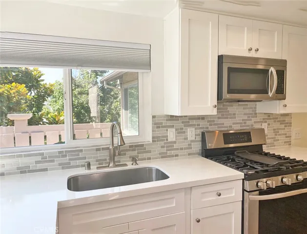 80 Windjammer, Irvine, California 92614