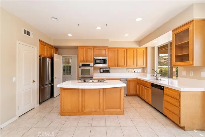 1056 S Miles Court, Anaheim Hills, California 92808