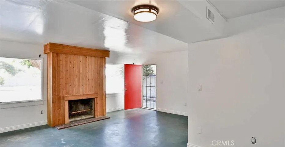 4843 Slauson Avenue, Maywood, California 90270