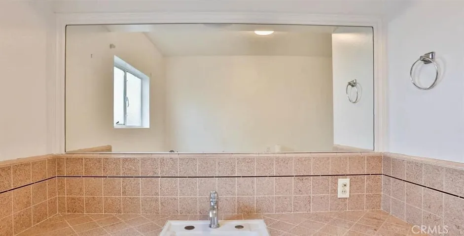 4843 Slauson Avenue, Maywood, California 90270
