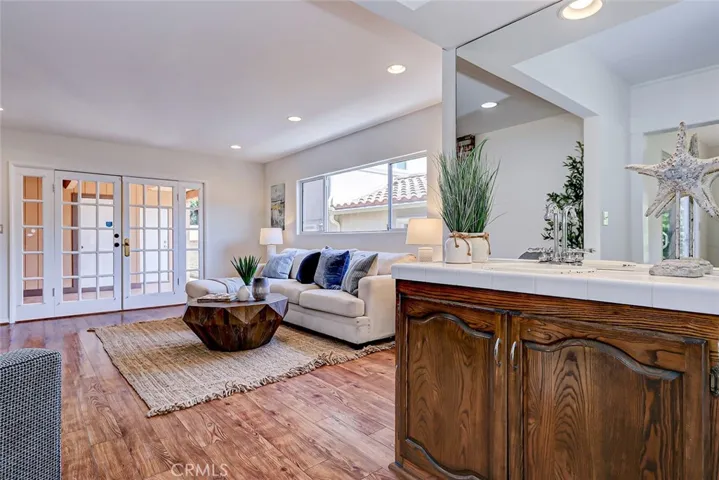 210 N Prospect Avenue, Redondo Beach, California 90277