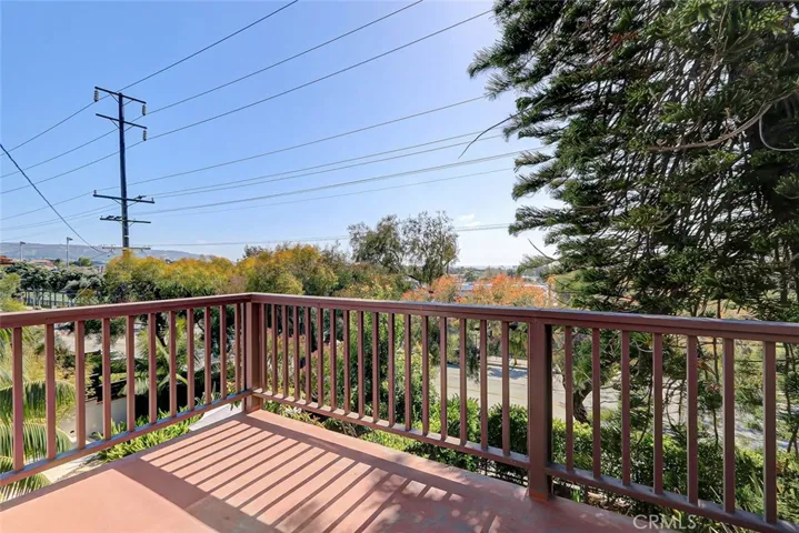 210 N Prospect Avenue, Redondo Beach, California 90277