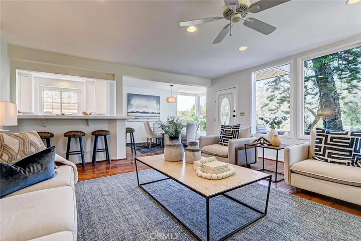 210 N Prospect Avenue, Redondo Beach, California 90277