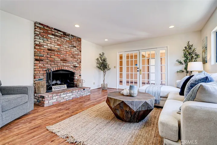 210 N Prospect Avenue, Redondo Beach, California 90277