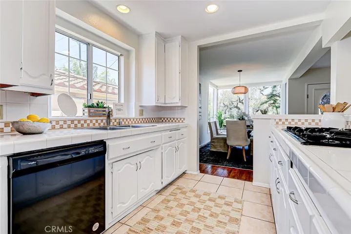 210 N Prospect Avenue, Redondo Beach, California 90277
