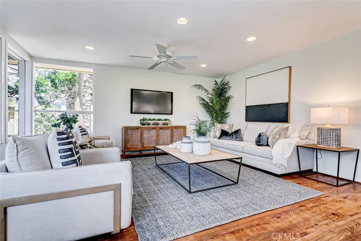 210 N Prospect Avenue, Redondo Beach, California 90277