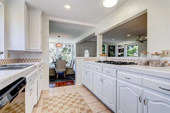 210 N Prospect Avenue, Redondo Beach, California 90277
