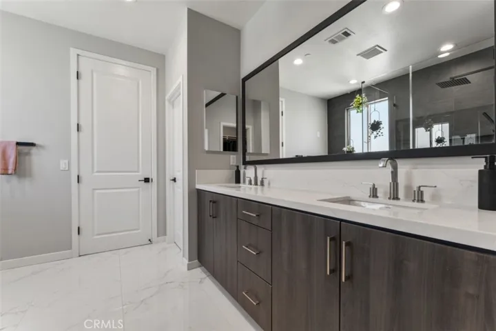 27632 Konyn Court, Valley Center, California 92082