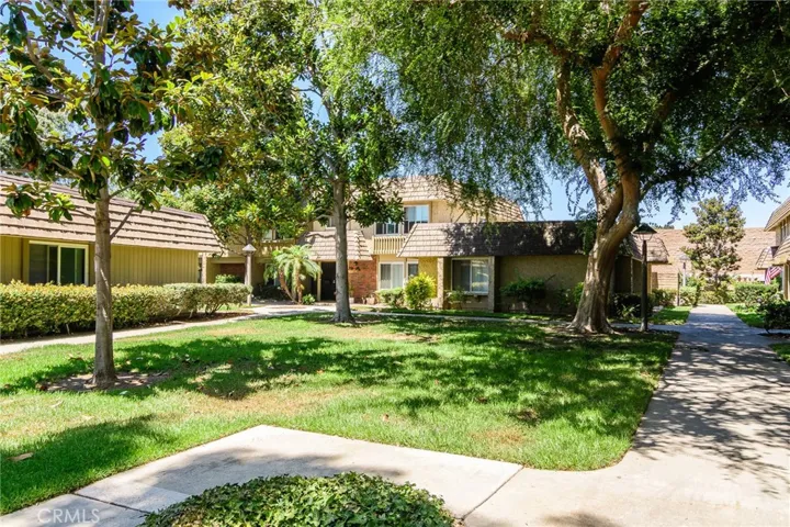 10390 Truckee River Court, Fountain Valley, California 92708