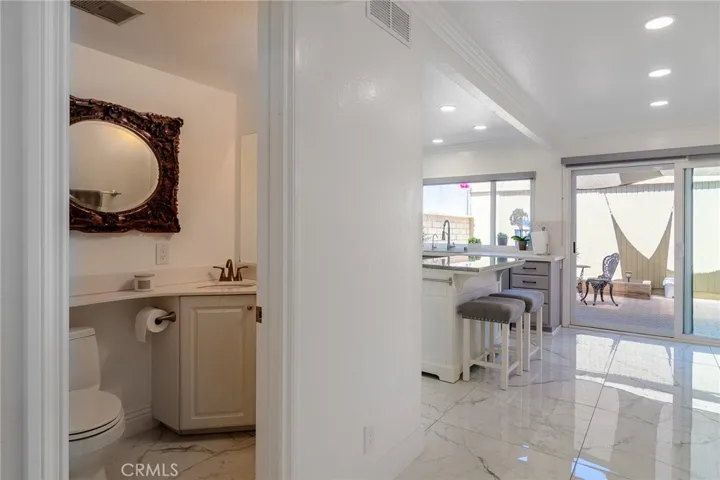 10390 Truckee River Court, Fountain Valley, California 92708