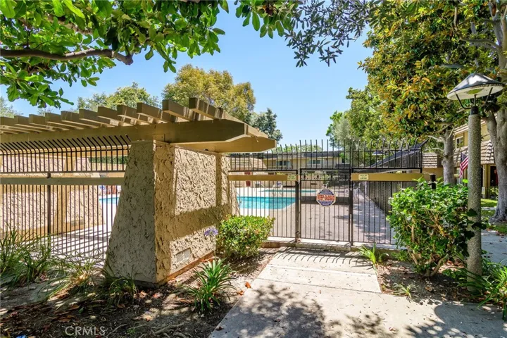 10390 Truckee River Court, Fountain Valley, California 92708