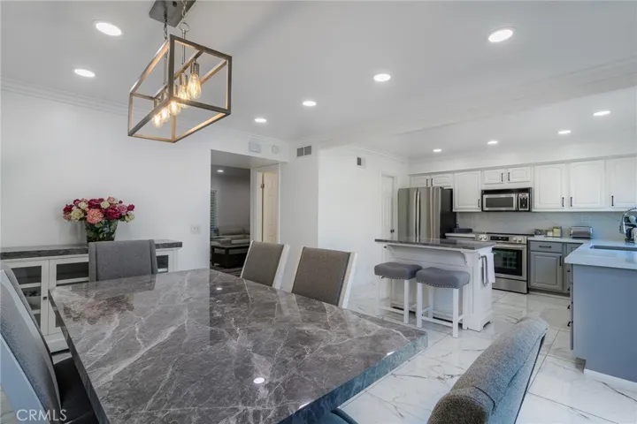 10390 Truckee River Court, Fountain Valley, California 92708