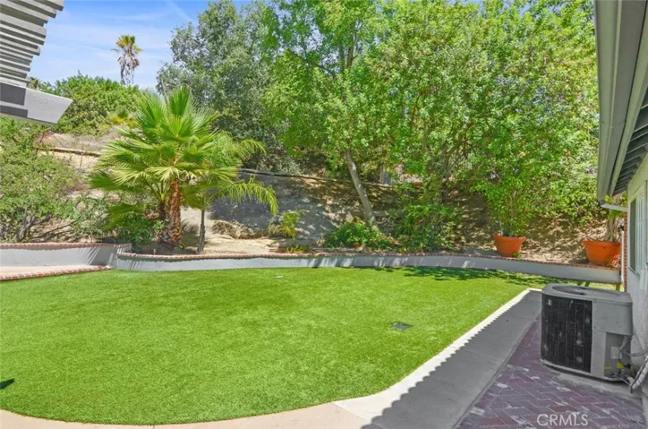 22747 Brandywine Drive, Calabasas, California 91302