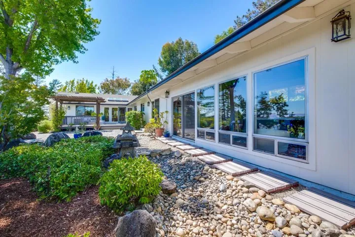 21830 Terrace Drive, Cupertino, California 95014