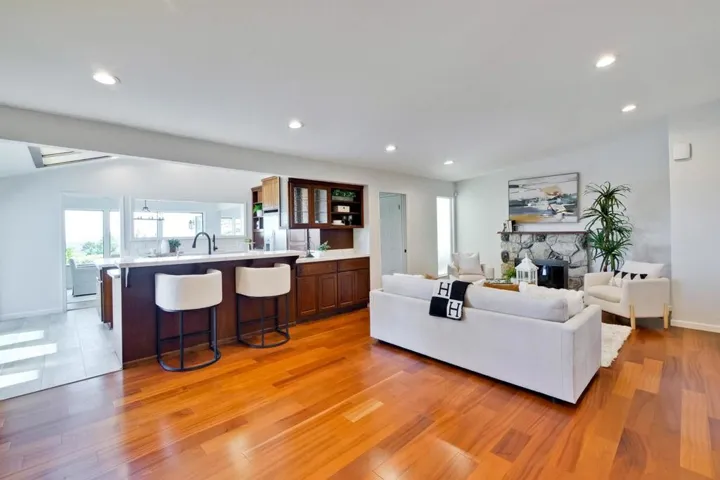 21830 Terrace Drive, Cupertino, California 95014