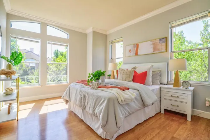 412 Kent Court, Mountain View, California 94043