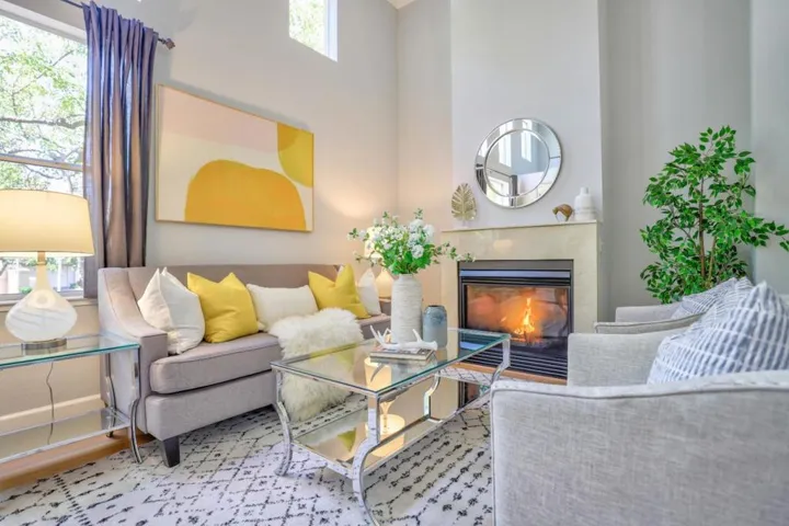 412 Kent Court, Mountain View, California 94043