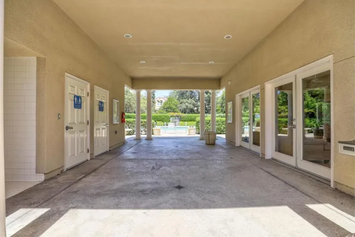 412 Kent Court, Mountain View, California 94043