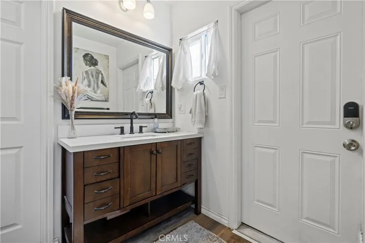 20540 Keswick Street, Winnetka, California 91306