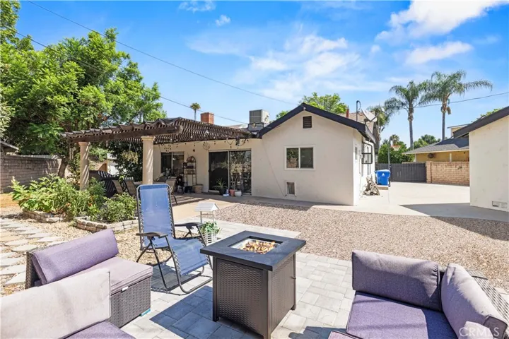 20540 Keswick Street, Winnetka, California 91306
