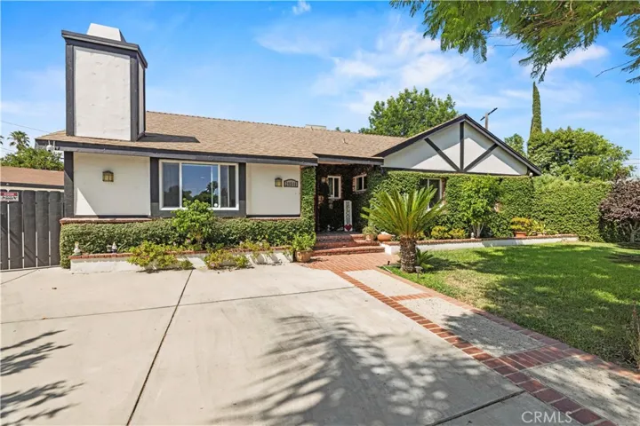 20540 Keswick Street, Winnetka, California 91306