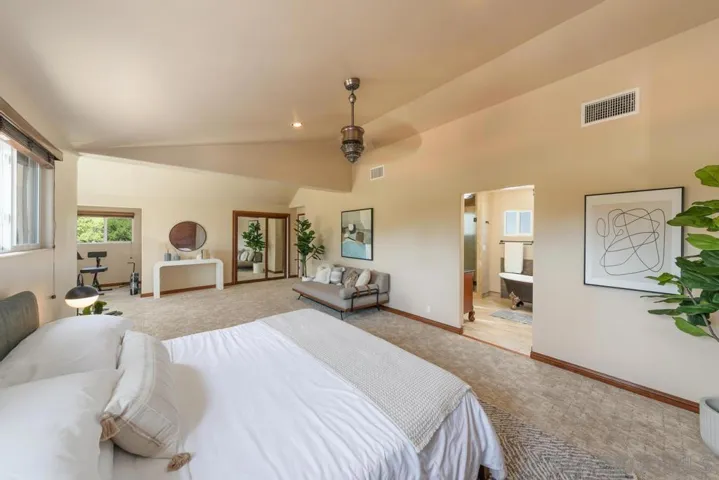 2566 Descanso Ln, El Cajon, California 92021