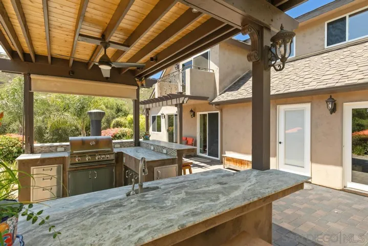 2566 Descanso Ln, El Cajon, California 92021