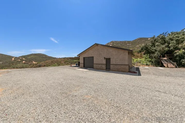 2566 Descanso Ln, El Cajon, California 92021