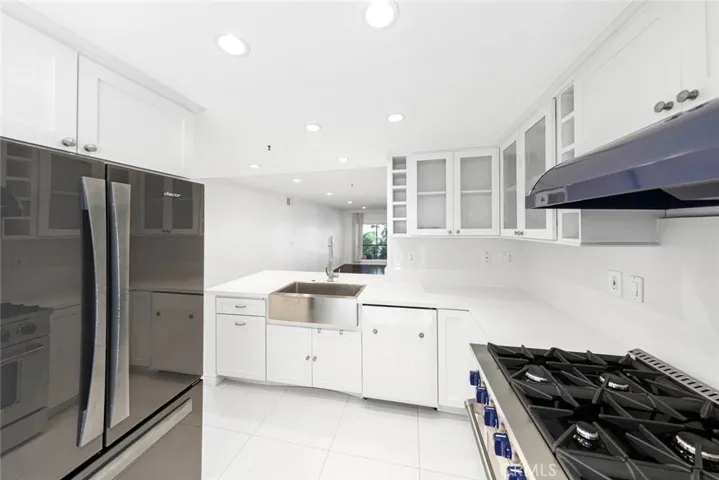 20 Sea Island Drive, Newport Beach, California 92660