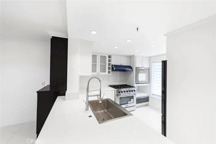 20 Sea Island Drive, Newport Beach, California 92660