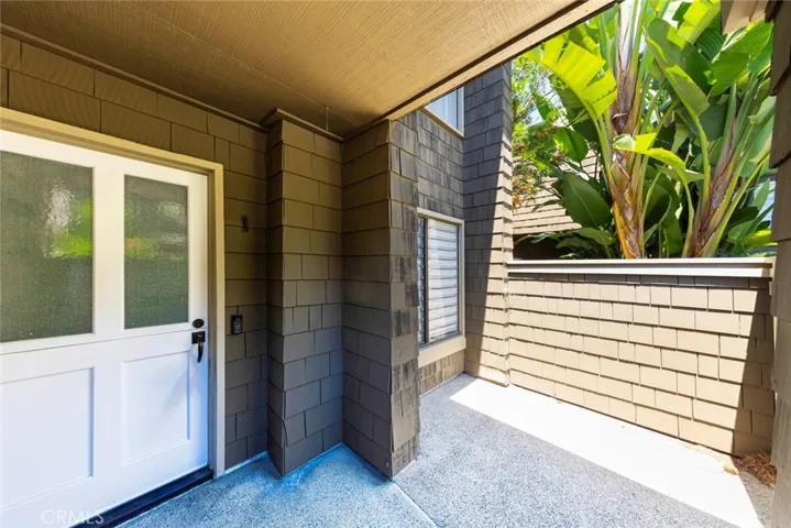 20 Sea Island Drive, Newport Beach, California 92660