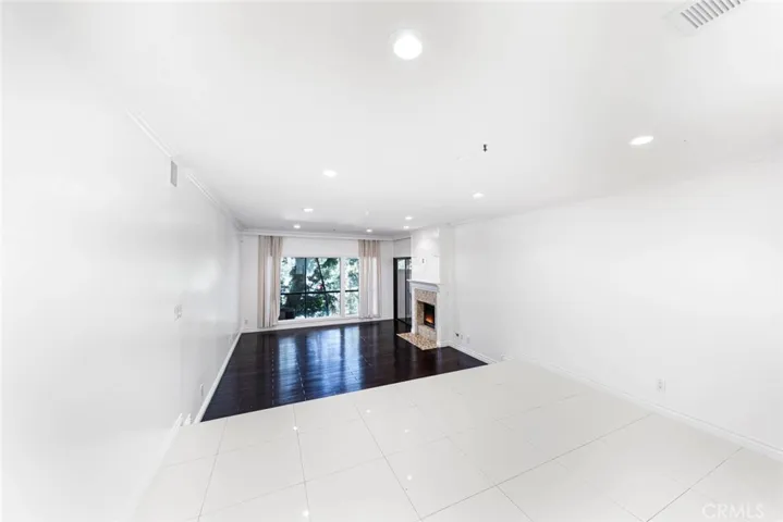 20 Sea Island Drive, Newport Beach, California 92660