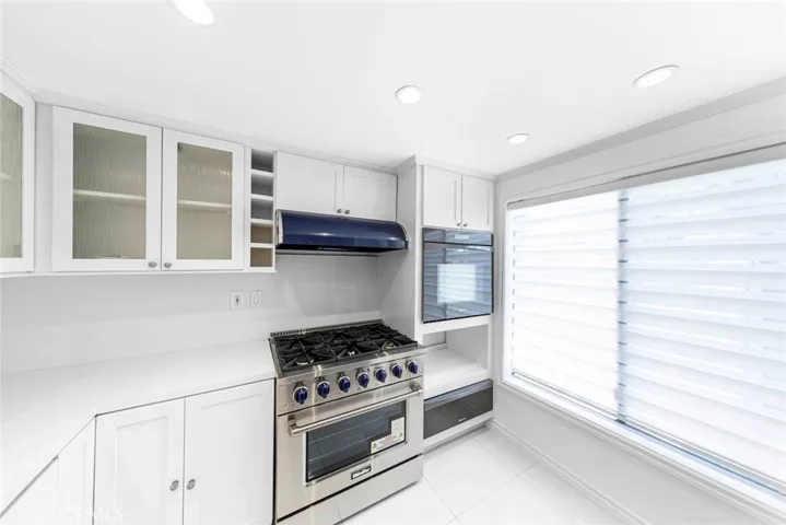 20 Sea Island Drive, Newport Beach, California 92660