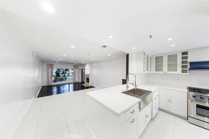 20 Sea Island Drive, Newport Beach, California 92660