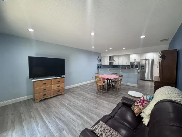466 Vineyard Pl, Pleasanton, California 94566