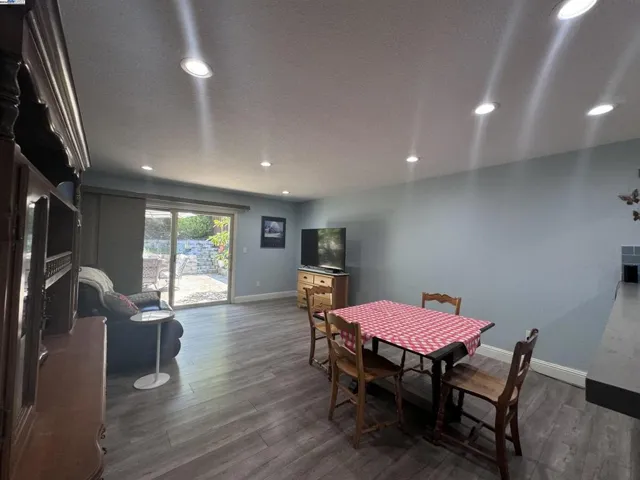 466 Vineyard Pl, Pleasanton, California 94566