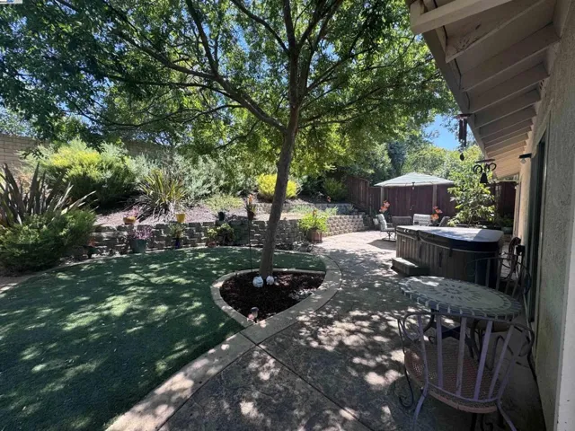 466 Vineyard Pl, Pleasanton, California 94566
