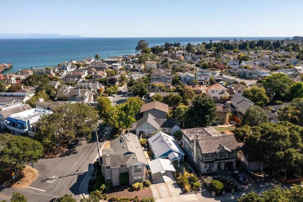 4980 Capitola Road, Capitola, California 95010 home-pic-23