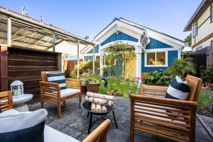 4980 Capitola Road, Capitola, California 95010
