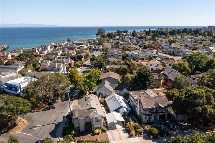 4980 Capitola Road, Capitola, California 95010