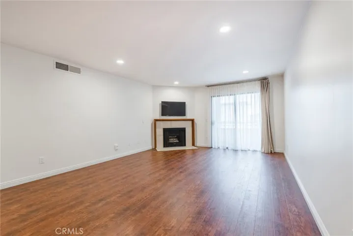424 Oak Street 224, Glendale, California 91204