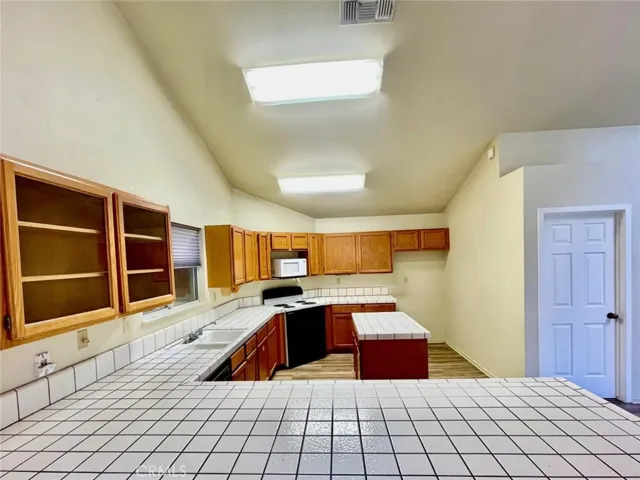 2381 Navajo Circle, Bishop, California 93514