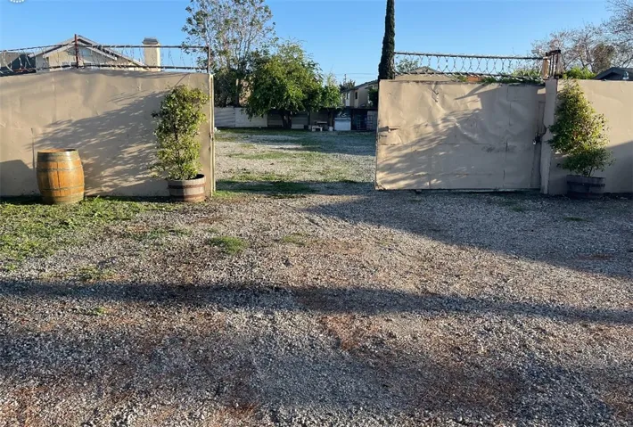 2140 E 126th Street, Compton, California 90222