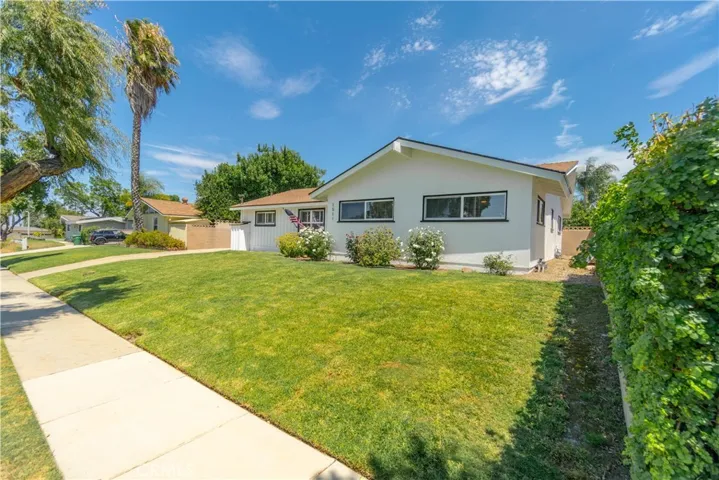 1511 Marie Street, Corona, California 92879