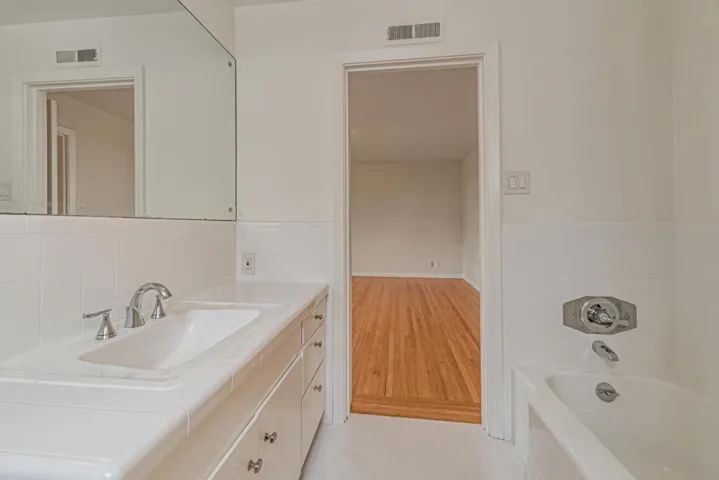 1986 36th Avenue, San Francisco, California 94116