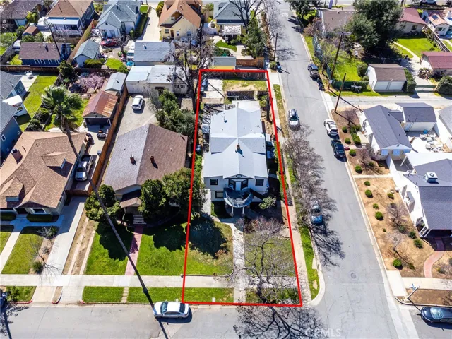 102 Parkwood Drive, Redlands, California 92373