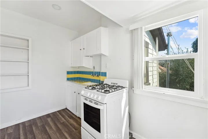 102 Parkwood Drive, Redlands, California 92373