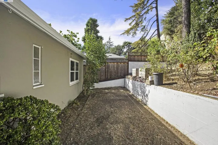 1210 Sandelin Ave, San Leandro, California 94577